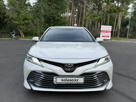 Toyota Camry 2019 года за 14 500 000 тг. в Алматы