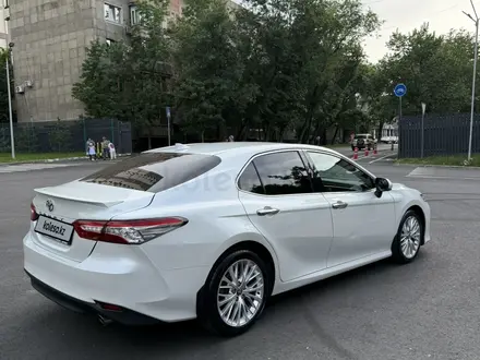 Toyota Camry 2019 года за 14 500 000 тг. в Алматы – фото 6