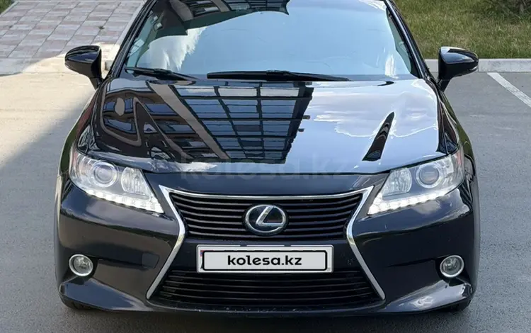 Lexus ES 300h 2014 года за 6 200 000 тг. в Атырау