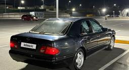Mercedes-Benz E 320 1996 года за 2 900 000 тг. в Шымкент – фото 4