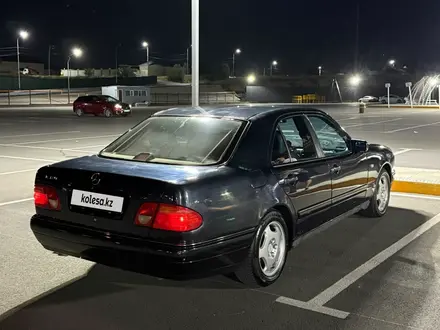 Mercedes-Benz E 280 1996 года за 2 900 000 тг. в Шымкент – фото 4