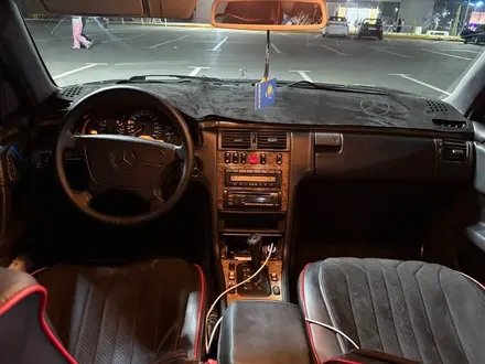 Mercedes-Benz E 280 1996 года за 2 900 000 тг. в Шымкент – фото 6