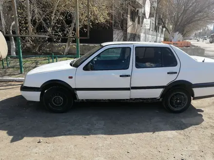 Volkswagen Vento 1993 года за 750 000 тг. в Жезказган – фото 2