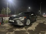 Toyota Camry 2020 годаүшін9 700 000 тг. в Шымкент – фото 2