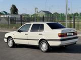 Volkswagen Vento 1997 года за 1 270 000 тг. в Алматы – фото 4
