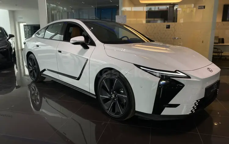 Lexus ES 500e Luxury 2026 года за 43 990 000 тг. в Актобе