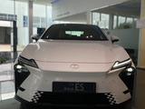 Lexus ES 500e 2026 года за 43 990 000 тг. в Актобе – фото 2