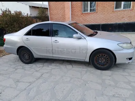 Toyota Camry 2004 года за 3 300 000 тг. в Кульсары