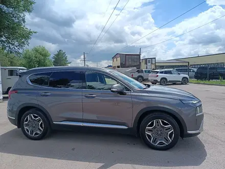 Hyundai Santa Fe 2023 года за 17 200 000 тг. в Костанай – фото 14
