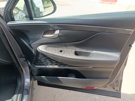 Hyundai Santa Fe 2023 года за 17 200 000 тг. в Костанай – фото 21