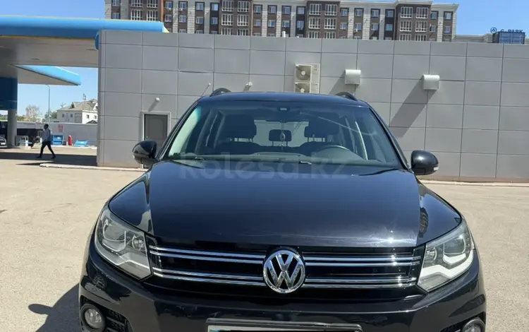 Volkswagen Tiguan 2015 года за 8 200 000 тг. в Астана