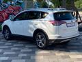 Toyota RAV4 2017 года за 9 490 000 тг. в Алматы – фото 12