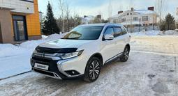 Mitsubishi Outlander 2019 года за 9 500 000 тг. в Астана