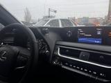 Lexus UX 200 2019 года за 9 000 000 тг. в Актобе