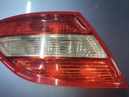 Левый фонарь на Мерседес C-class W204 за 40 000 тг. в Алматы