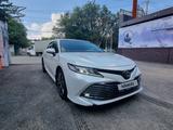 Toyota Camry 2019 года за 12 700 000 тг. в Актобе