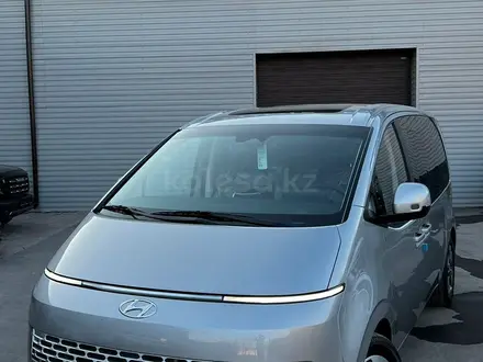 Hyundai Staria 2022 года за 22 000 000 тг. в Караганда