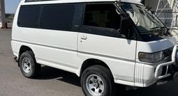 Mitsubishi Delica 1993 годаfor2 200 000 тг. в Алматы