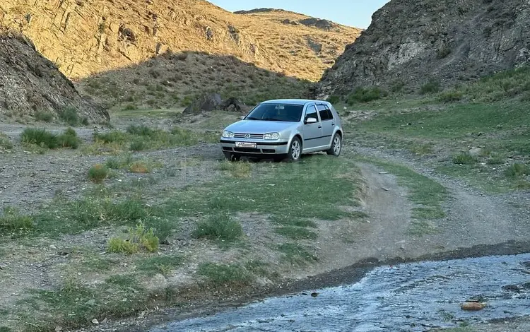 Volkswagen Golf 2000 годаfor2 700 000 тг. в Актау