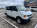 Volkswagen Multivan 1992 годаүшін3 700 000 тг. в Караганда – фото 2