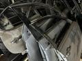 Двери передние задние левый правый TOYOTA LEXUS за 1 000 тг. в Астана