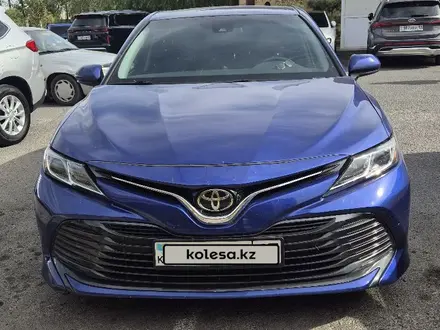 Toyota Camry 2017 года за 10 000 000 тг. в Алматы