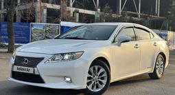 Lexus ES 300h 2014 года за 11 200 000 тг. в Алматы – фото 3