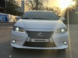 Lexus ES 300h 2014 годаүшін11 200 000 тг. в Алматы – фото 2