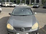 Volkswagen Golf 2007 годаүшін2 000 000 тг. в Астана