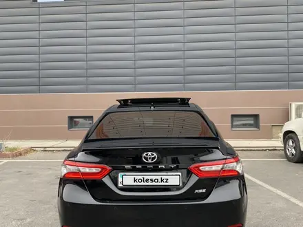 Toyota Camry 2019 года за 13 000 000 тг. в Шымкент – фото 2