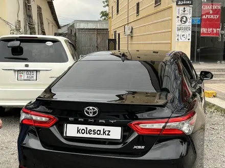 Toyota Camry 2019 года за 13 000 000 тг. в Шымкент – фото 15