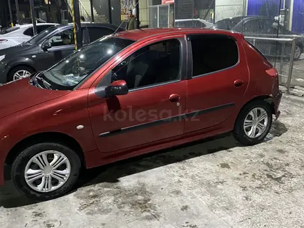 Peugeot 206 2005 года за 1 600 000 тг. в Алматы – фото 2