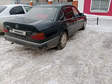 Mercedes-Benz E 200 1991 года за 1 600 000 тг. в Петропавловск – фото 5