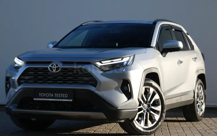 Toyota RAV4 Luxe 2023 года за 15 850 000 тг. в Астана