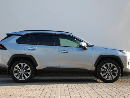 Toyota RAV4 Luxe 2023 года за 15 850 000 тг. в Астана – фото 19