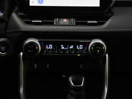 Toyota RAV4 Luxe 2023 года за 15 850 000 тг. в Астана – фото 15