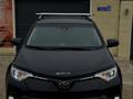 Toyota RAV4 2018 года за 9 700 000 тг. в Уральск
