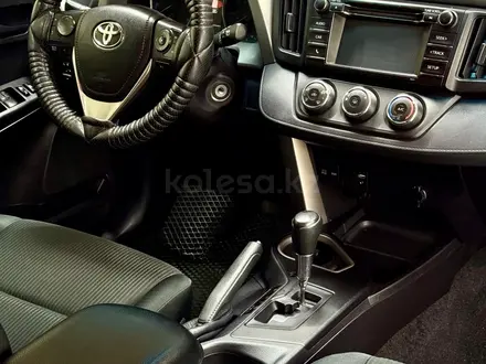 Toyota RAV4 2018 года за 9 700 000 тг. в Уральск – фото 7