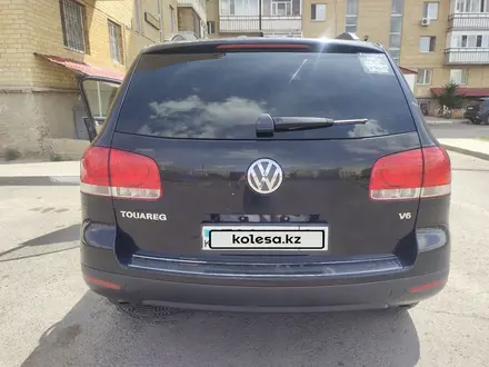 Volkswagen Touareg 2006 года за 3 800 000 тг. в Астана – фото 6