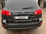 Hyundai Santa Fe 2008 года за 7 000 000 тг. в Жанаозен – фото 3