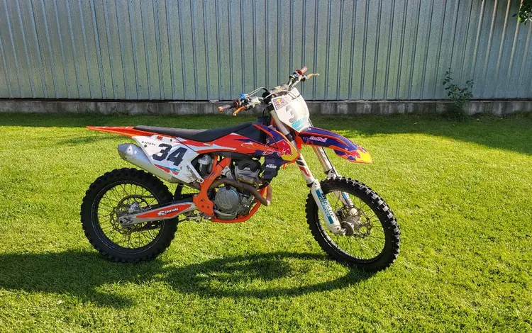 KTM  250 SX F 2019 годаүшін2 900 000 тг. в Алматы