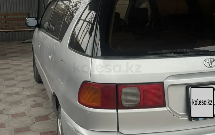 Toyota Ipsum 1996 годаfor2 500 000 тг. в Алматы