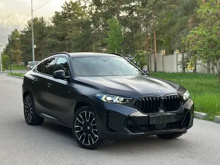 BMW X6 2023 года за 59 700 000 тг. в Алматы – фото 2