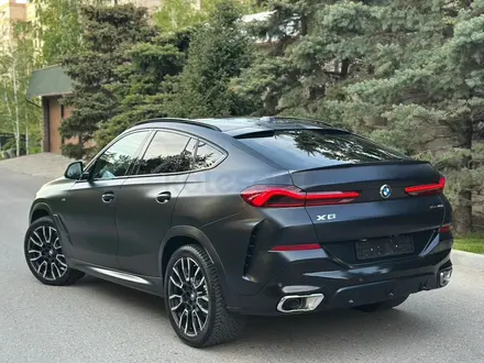 BMW X6 2023 года за 59 700 000 тг. в Алматы – фото 9