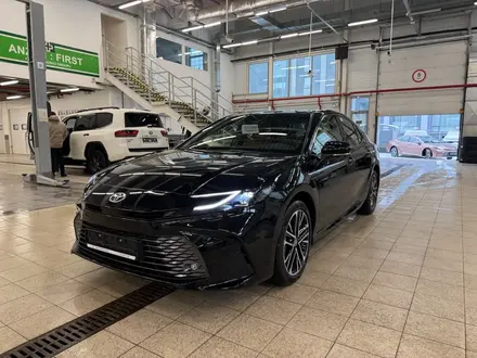 Toyota Camry Luxe 2026 года за 23 190 000 тг. в Астана – фото 3
