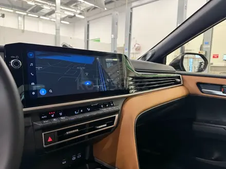 Toyota Camry Luxe 2026 года за 23 190 000 тг. в Астана – фото 13