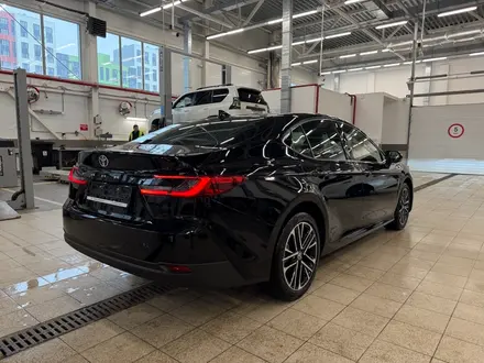 Toyota Camry Luxe 2026 года за 23 190 000 тг. в Астана – фото 5
