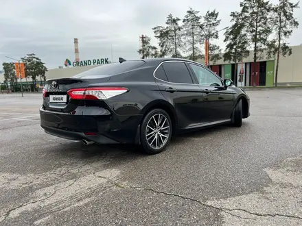Toyota Camry 2021 года за 16 800 000 тг. в Алматы – фото 16