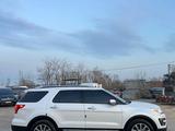 Ford Explorer 2015 года за 8 800 000 тг. в Уральск – фото 5