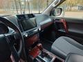 Toyota Land Cruiser Prado 2013 года за 14 700 000 тг. в Актобе – фото 11